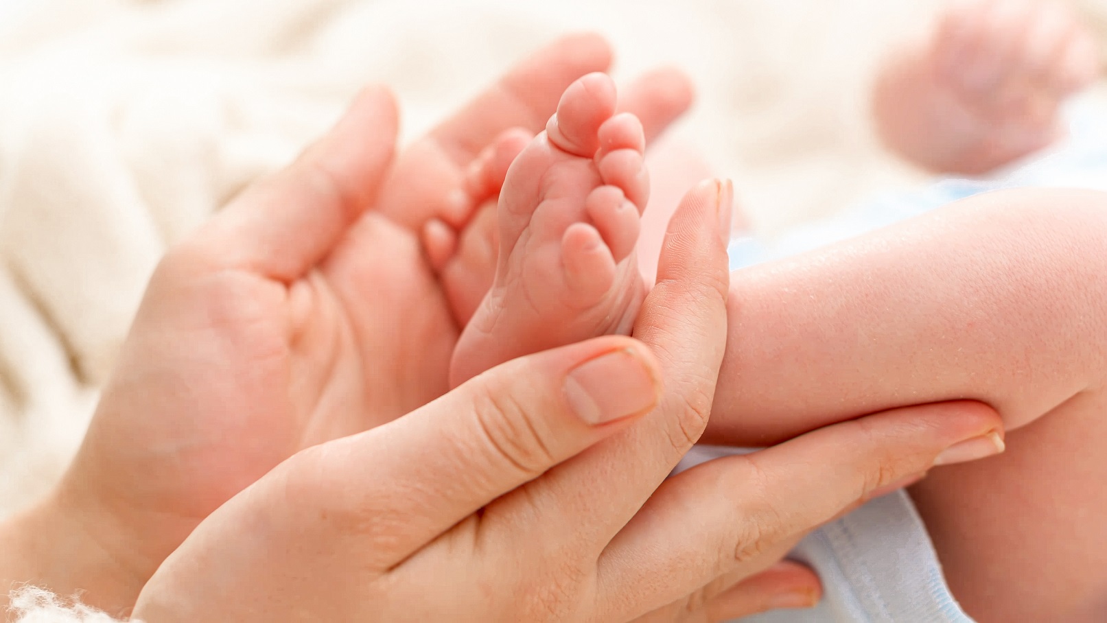 Taking Care of a Newborn's Fingers and Toes
